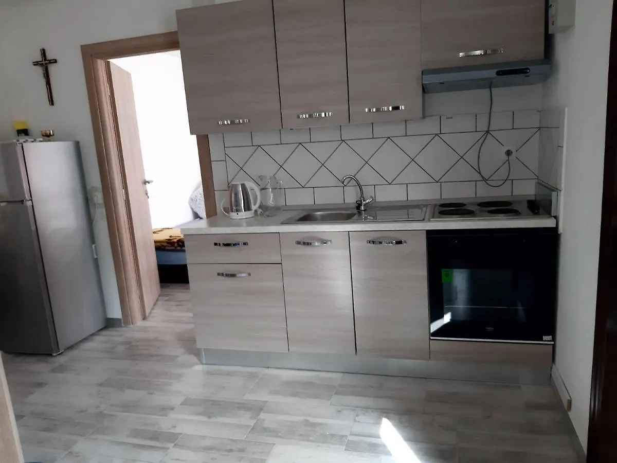 Apartment Karlo Kruševo 0*,