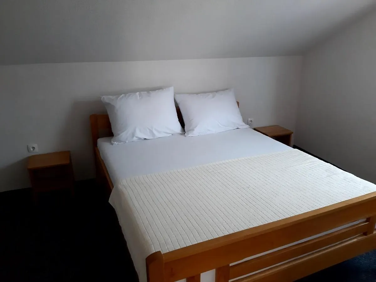 Apartment Karlo Kruševo 0*,